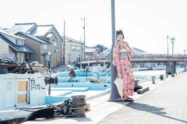 新湊内川（富山県射水市）で写真展の共催企画として浴衣撮影会を企画させていただきました。