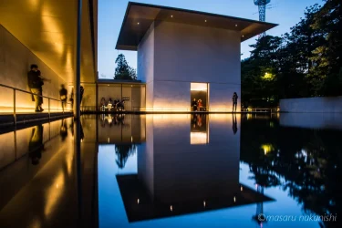 金沢の夜を彩る「金沢ナイトミュージアム」で鈴木大拙館に行ってきました。